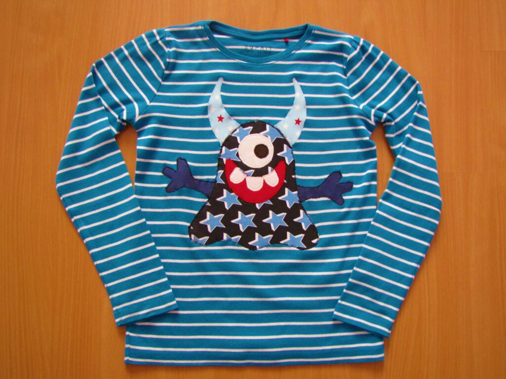 Kids clothing