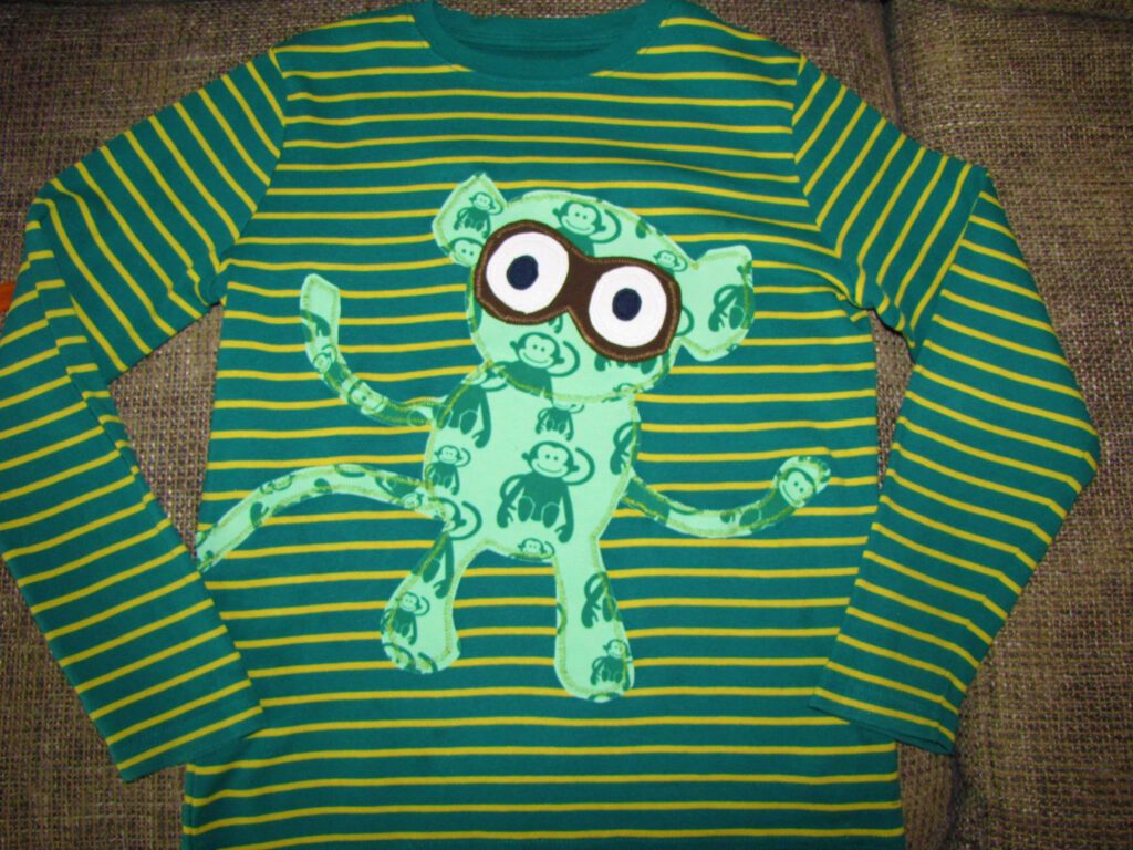 Kids clothing