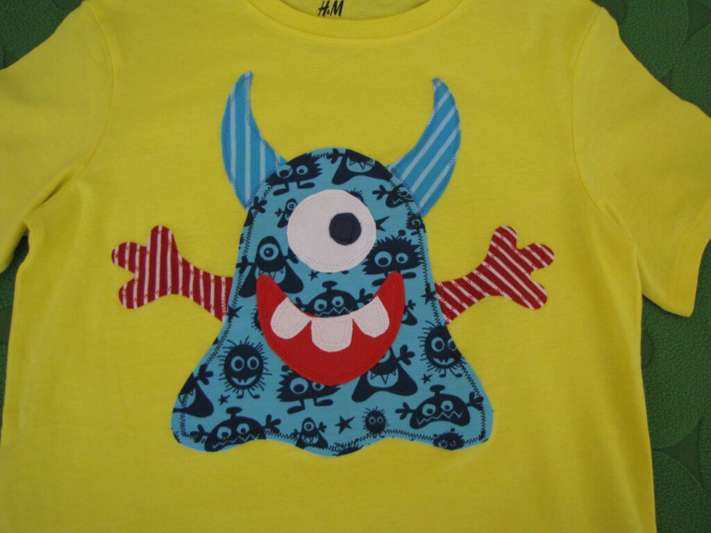 Kids clothing