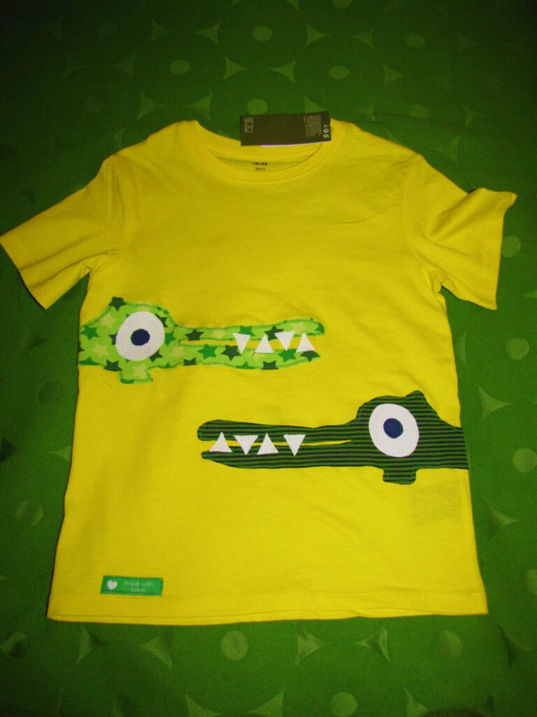 Kids clothing