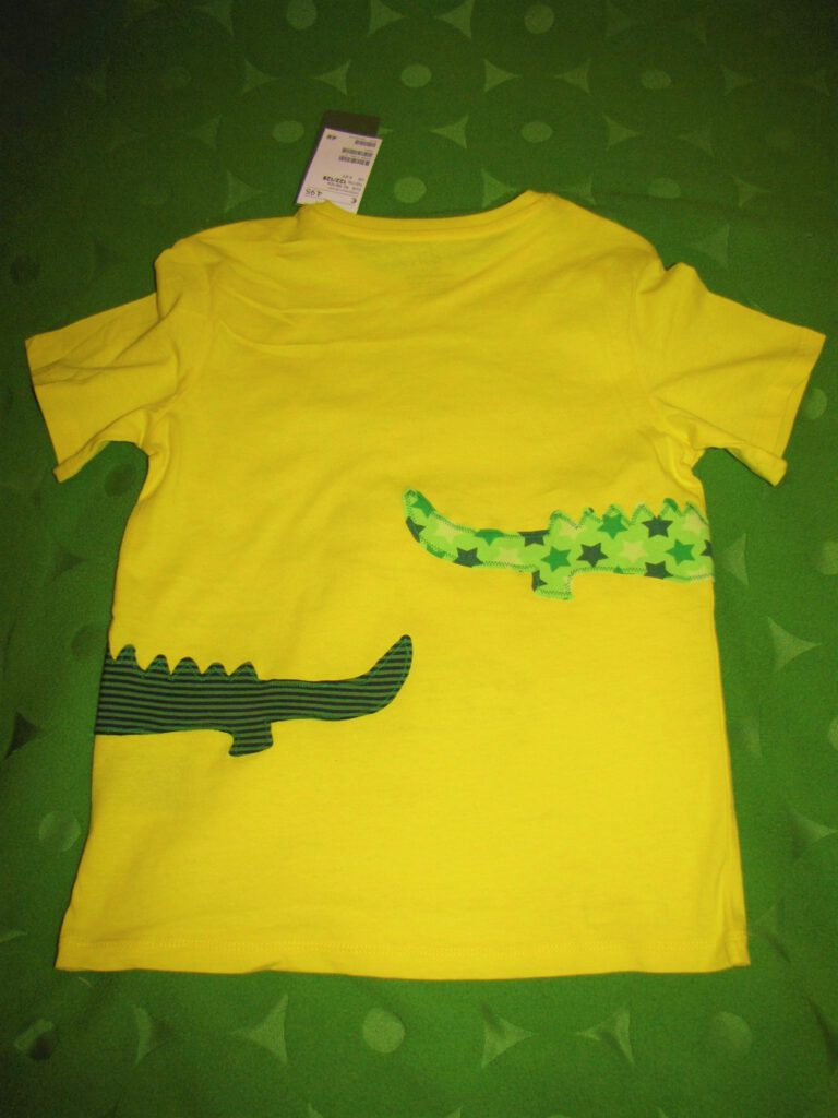 Kids clothing