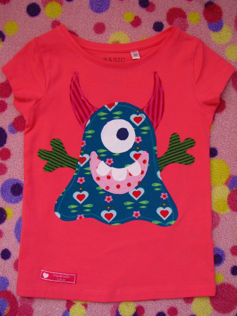Kids clothing