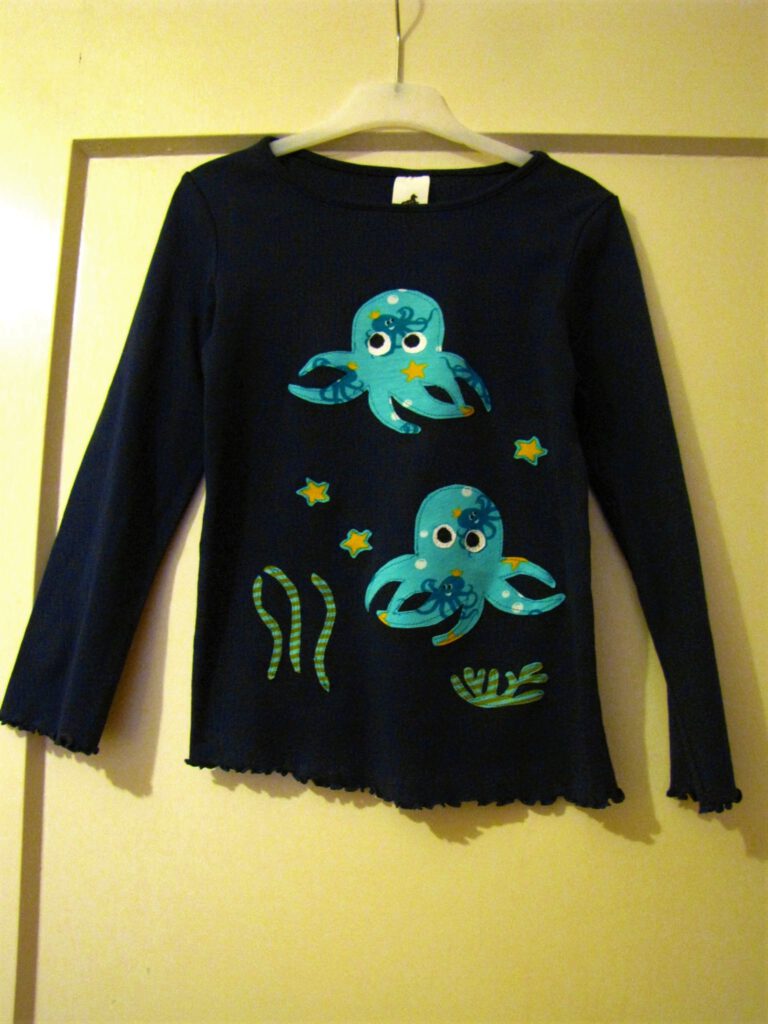 Kids clothing