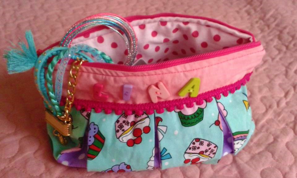 Cosmetic bag