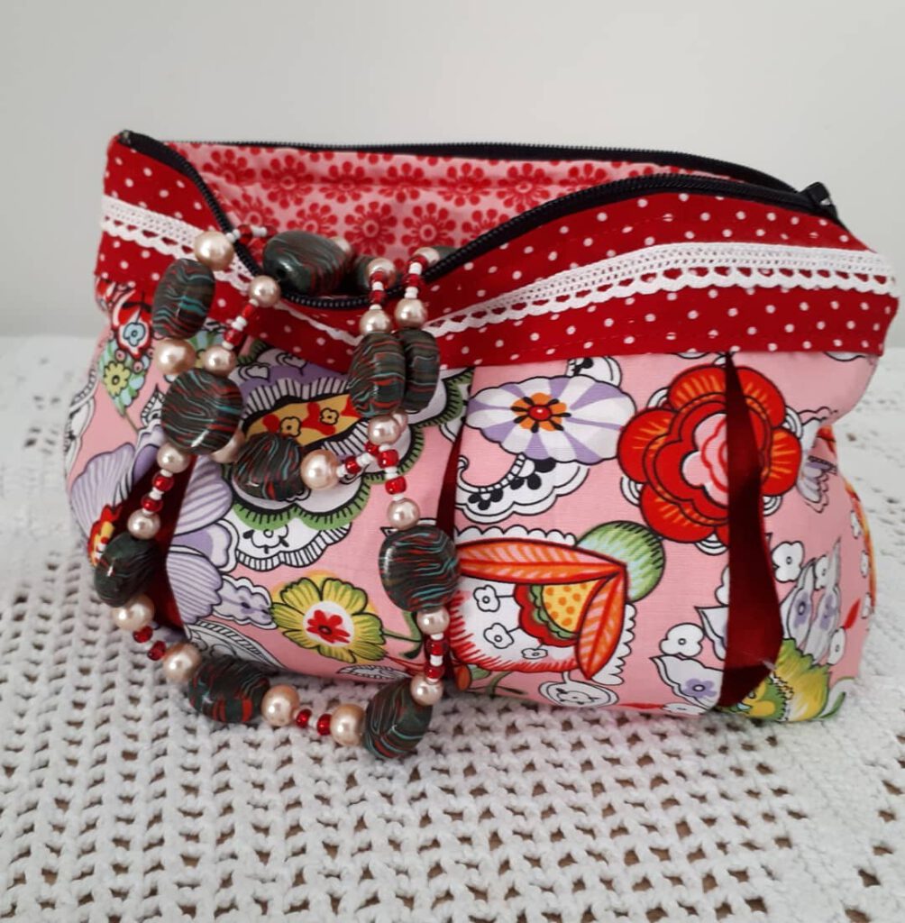 Cosmetic bag